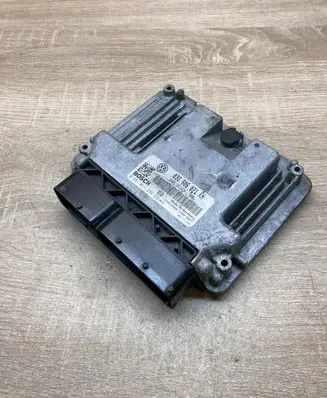 Volkswagen Golf V Engine control unit/module ECU 03G906021KH 0281013226
