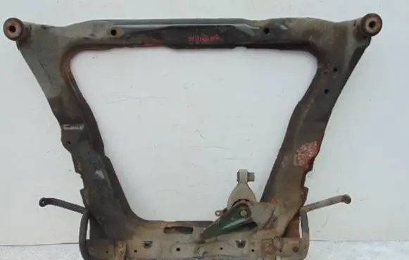 Nissan Qashqai Engine mount bracket