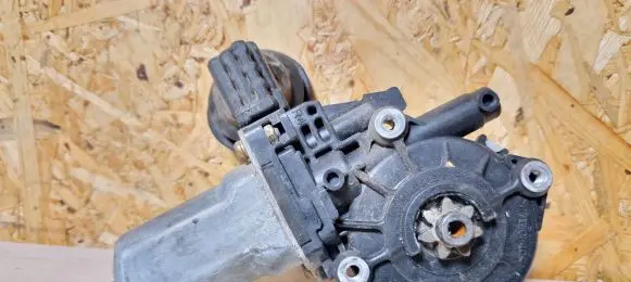 Front door window regulator motor