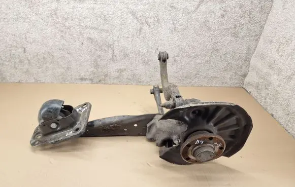 Volkswagen PASSAT B8 Rear wheel hub spindle/knuckle 5Q0505323D 5Q0501529