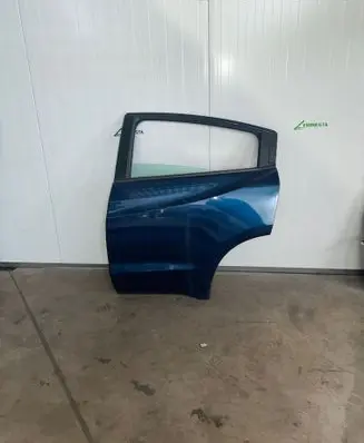 Honda HR-V Rear door