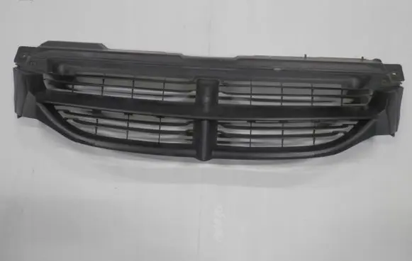 Chrysler Voyager Front bumper upper radiator grill 04576955