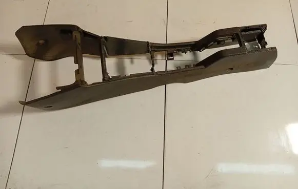 Opel Astra H Center console 13116955