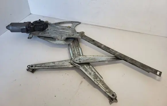BMW 3 E36 Front door electric window regulator 1977580
