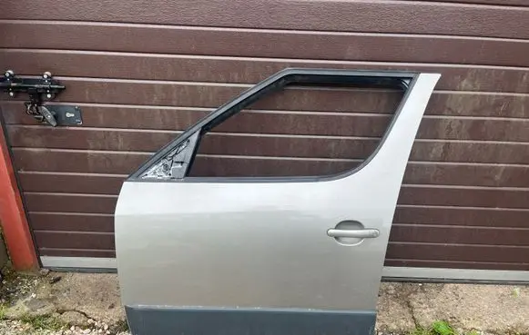 Skoda Roomster (5J) Front door