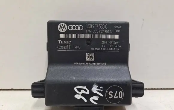 Volkswagen PASSAT B6 Gateway control module 3C0907530C 3C0907951A 402063
