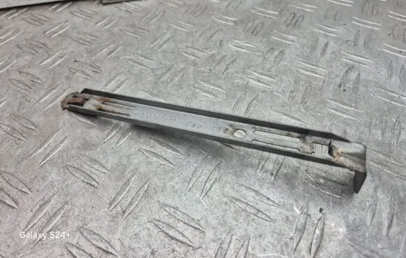 Volvo XC90 Headlight/headlamp mounting bracket 8637182