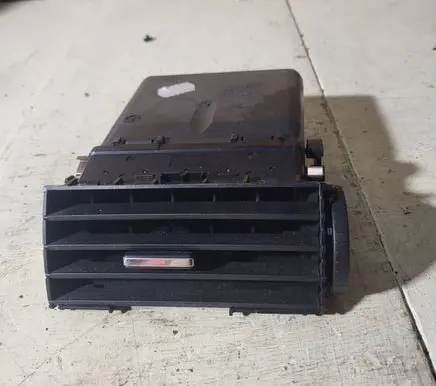 Ford C-MAX I Dash center air vent grill 3M51R014L21B 05258004