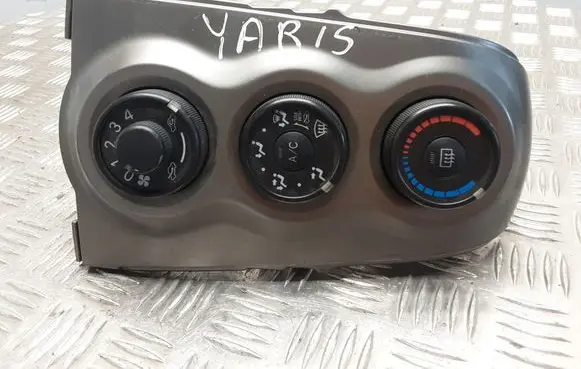 Toyota Yaris Climate control unit 554060D190