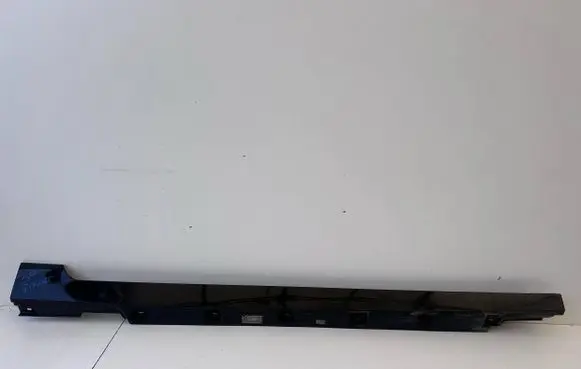 Volkswagen PASSAT B8 Sill 3G0853858F