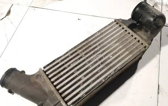 Citroen C4 Grand Picasso Intercooler radiator 9656525880
