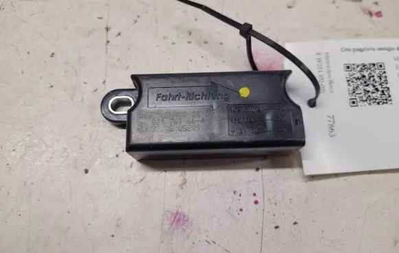 Mercedes-Benz E W211 Airbag deployment crash/impact sensor A0038200726 821761664