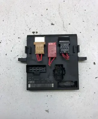 Audi A4 S4 B7 8E 8H Comfort/convenience module 8E0907279N