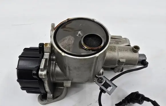 Peugeot 508 Oil pump V764737680