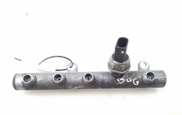 Audi Q7 4L Fuel main line pipe