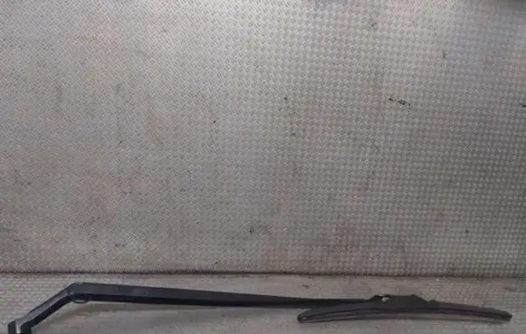 Toyota Auris 150 Windshield/front glass wiper blade 3151820