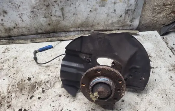 BMW 3 E46 Front wheel hub