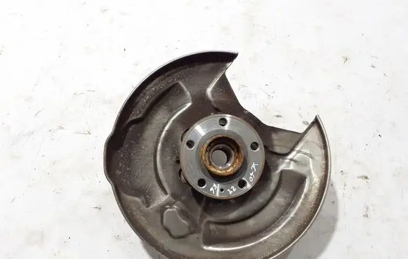 Volvo XC60 Rear wheel hub 32395004