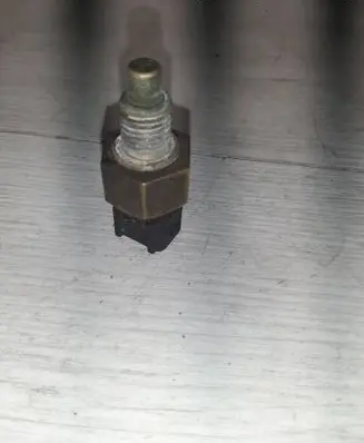 Volvo S40, V40 Coolant temperature sensor 9186008