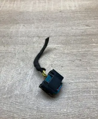 BMW 3 E90 E91 Plug wire 8383300 9656271