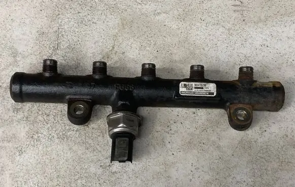 Volvo V50 Fuel main line pipe 9654726280 0602609291 110533959214