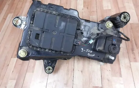 Citroen Berlingo AdBlue liquid reservoir 9818531680 P1001539 9817601880