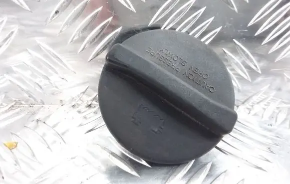 Mercedes-Benz Vito Viano W639 Coolant expansion tank/reservoir cap 