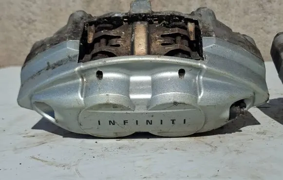 Infiniti FX Front brake caliper 222