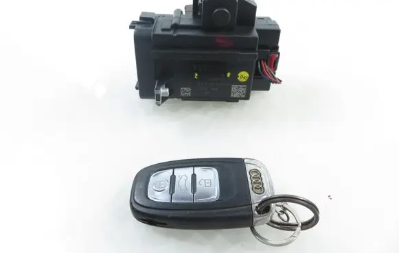 Audi A5 8T 8F Ignition lock 8K0909131A