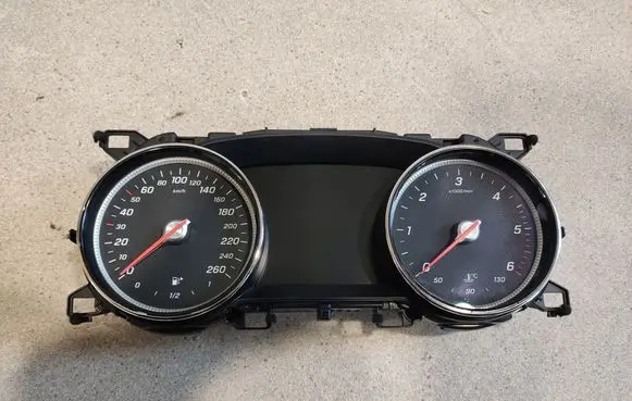 Mercedes-Benz E W213 Speedometer (instrument cluster) A2139000817
