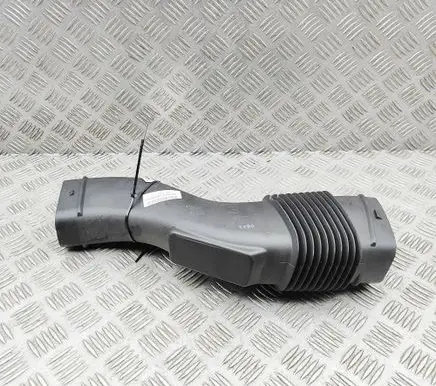 BMW XM Air intake duct part 8689753 8091869