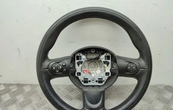 Mini Cooper Countryman R60 Steering wheel 6782595