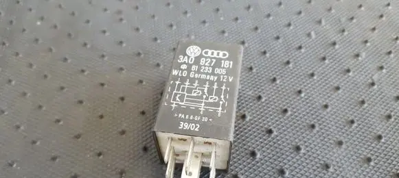 Volkswagen Transporter - Caravelle T4 Other relay 3A0927181 61233005