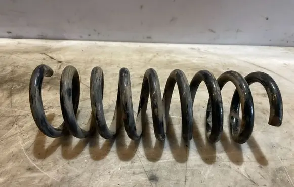 Mercedes-Benz C W203 Rear coil spring 996545