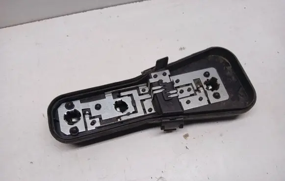 Land Rover Range Rover Sport L320 Tail light bulb cover holder 23745702