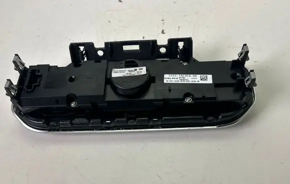 Land Rover Discovery 4 - LR4 Head unit multimedia control CH2218C858BB