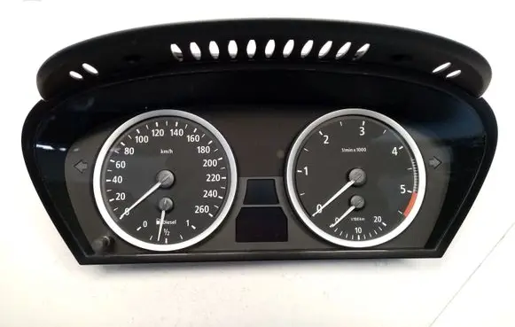 BMW 5 E60 E61 Speedometer (instrument cluster) 62116945633 62116958600 62106947363