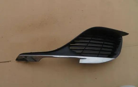 Peugeot 308 Front bumper lower grill AA35899377