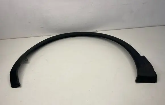 Peugeot 3008 II Front arch trim 9825288977