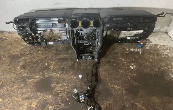 Ford Mustang VI Dashboard