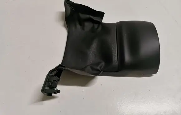 Steering wheel column trim