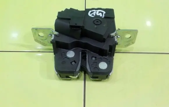 Mercedes-Benz A W176 Tailgate exterior lock 