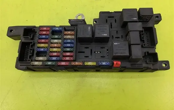 Volvo S80 Fuse box set 8637841