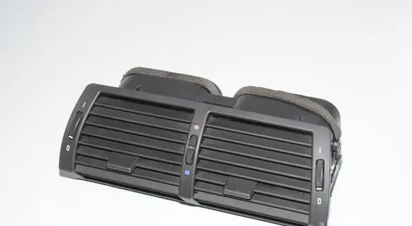 BMW X5 E53 Dash center air vent grill 8402221 64228402221