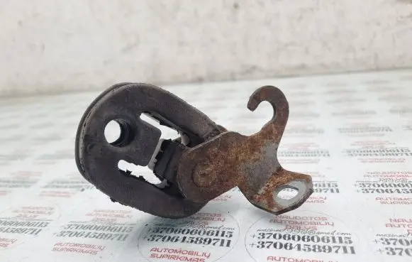 Seat Exeo (3R) Muffler mount bracket/holder 8D0253147E