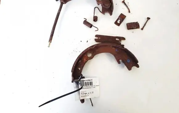 Toyota Corolla Verso E121 Handbrake/parking brake pads 