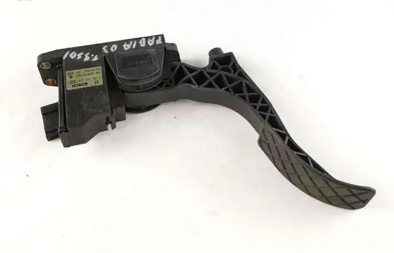 Skoda Fabia Mk1 (6Y) Accelerator throttle pedal 6Q1721503 0281002378 282205819
