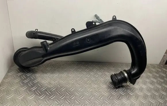 Intercooler hose/pipe