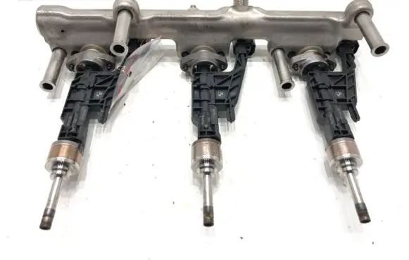 BMW X1 U11 Fuel main line pipe 8744746