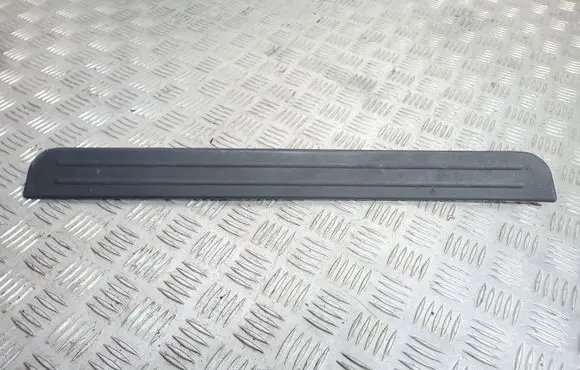 Mazda CX-7 Front sill trim cover EG21687